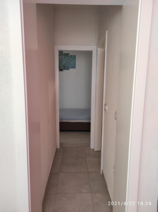Apartmani Quattro Starigrad Paklenica Exterior foto